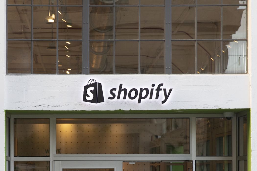 Shopify échange le directeur financier et le directeur de l’exploitation dans un contexte de ralentissement financier