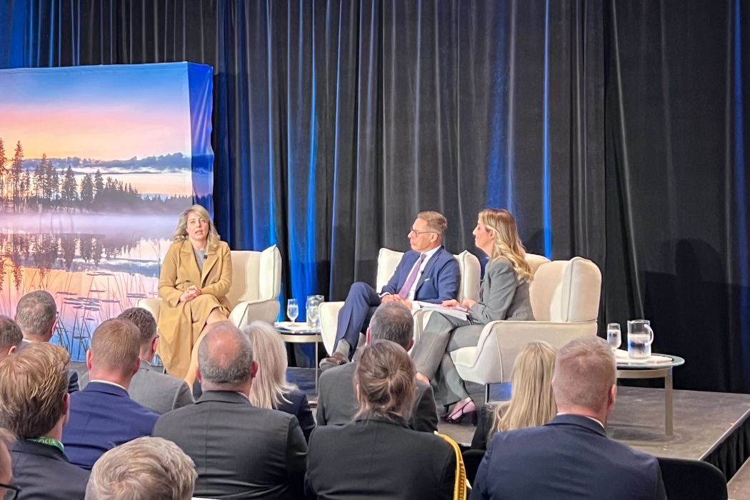 Industry Minister Mélanie Joly wants to see Nokia invest more in Canada ...