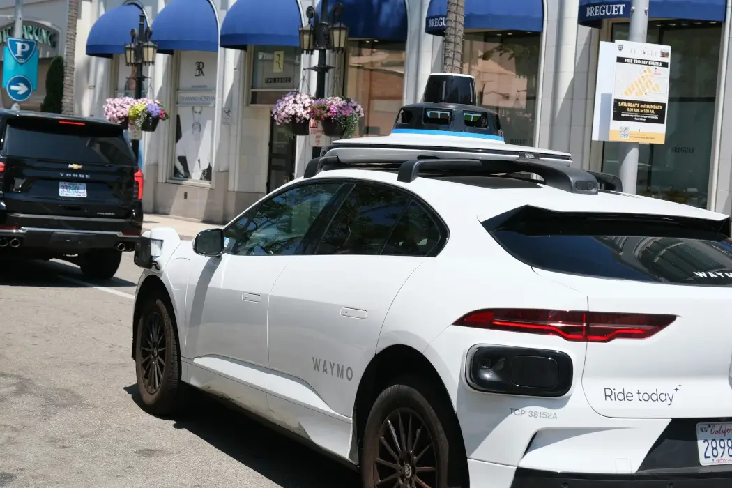 Humanity Begin Waymo to begin robotaxi pilot in Toronto, but with human drivers until ...